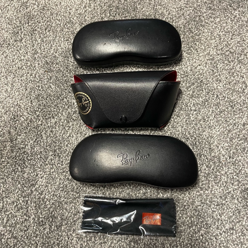 28. Rayban case bundle
